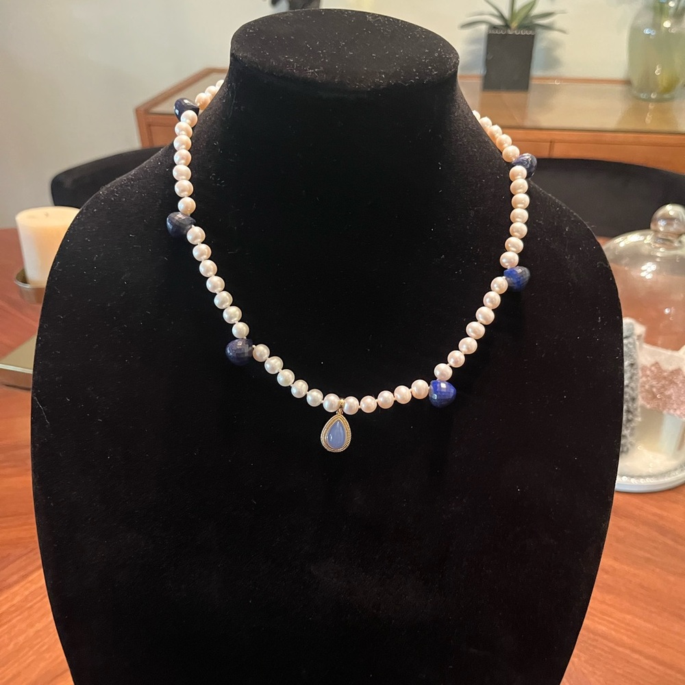 Pearl & Lapis lazuli necklace with a chalcedony pendant in 14k solid YG.